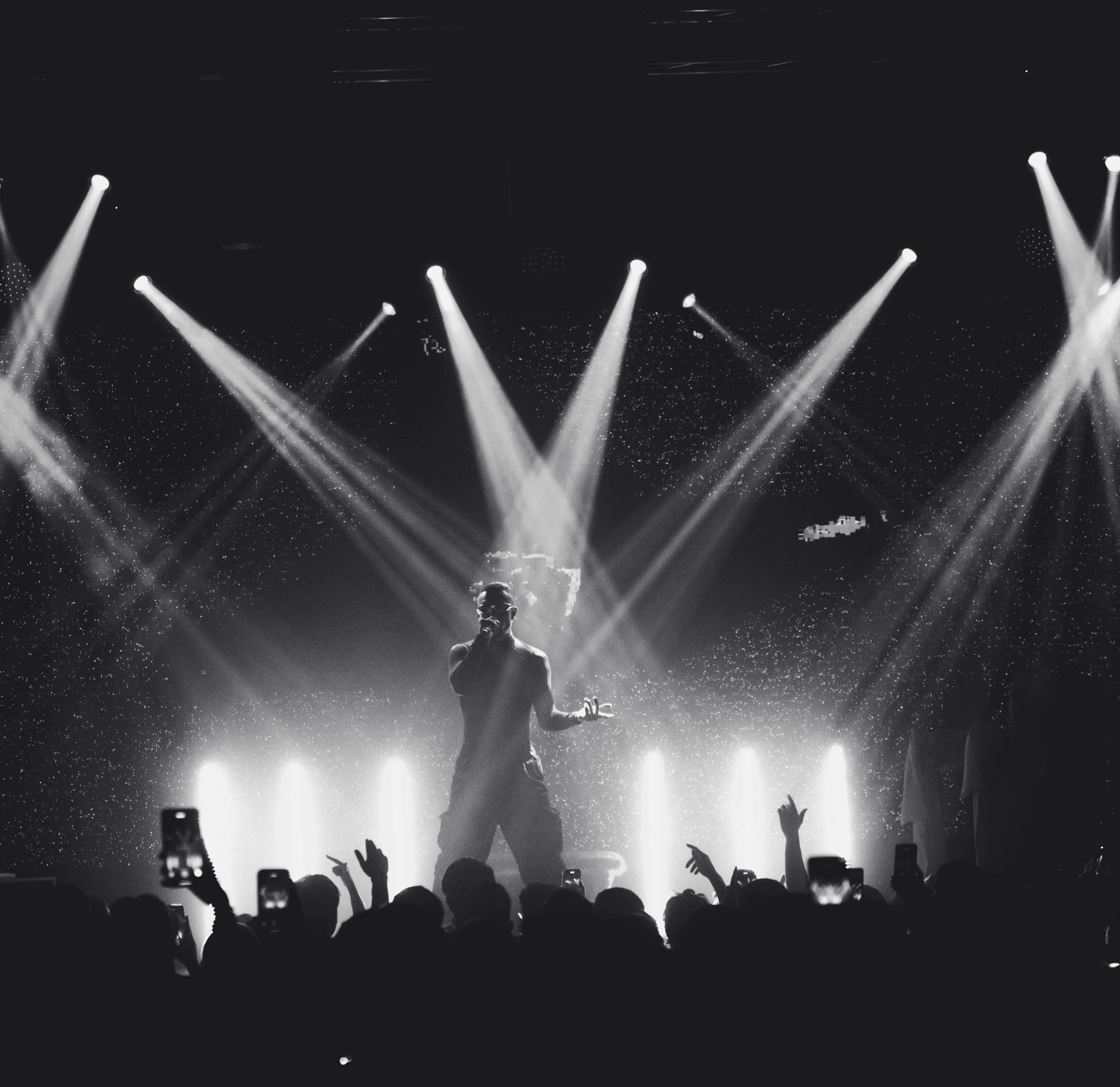 Shoda Monkas conquista Madrid con el primer concierto de su gira "Lo que nos queda de guapos"